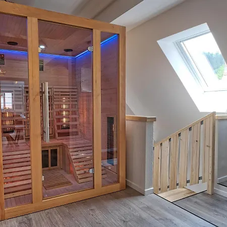 Appartement Auzlak Hisa, Apartments. Luče