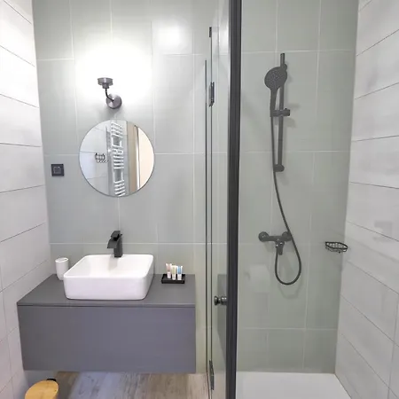 Auzlak Hisa, Apartments. Appartement