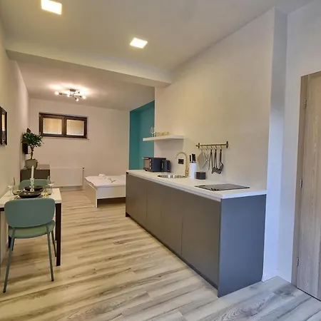 Auzlak Hisa, Apartments. Appartement Luče
