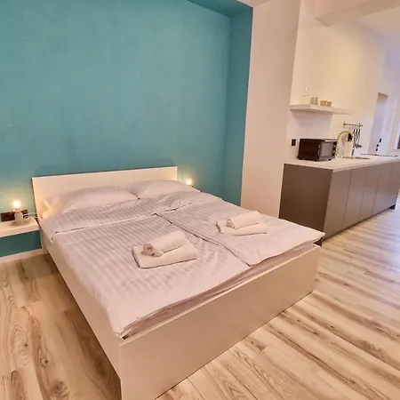 Auzlak Hisa, Apartments. Apartment *