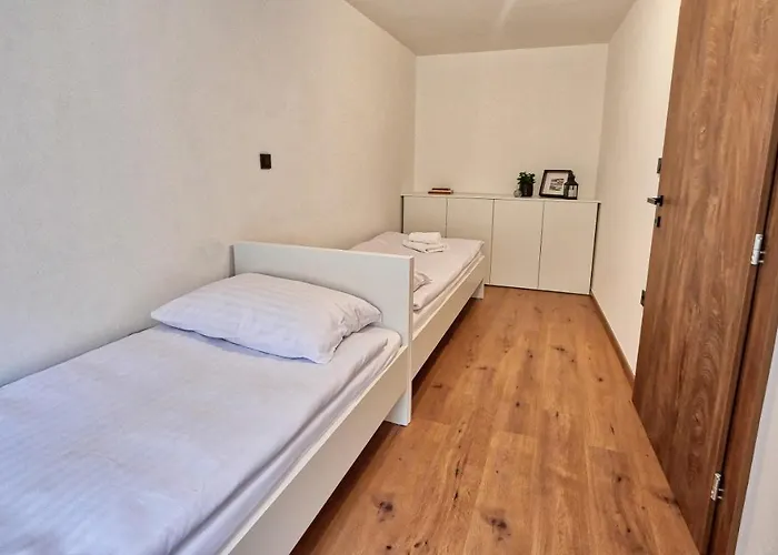 Auzlak Hisa, Apartments. Apartamento Luče