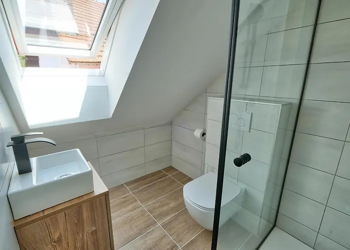 Auzlak Hisa, Apartments.