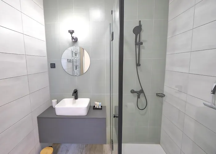 Auzlak Hisa, Apartments. Apartman