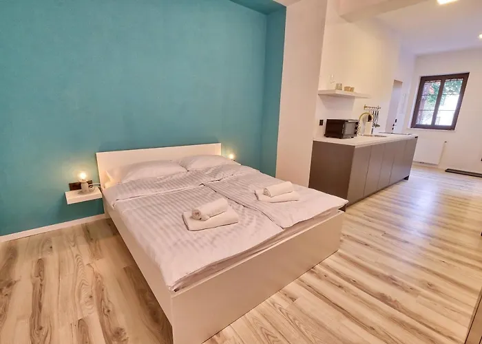 Auzlak Hisa, Apartments. Apartamento *