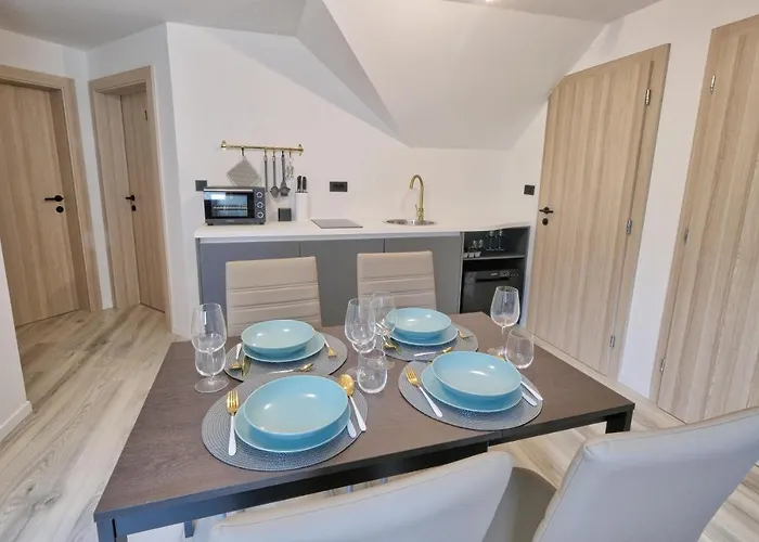 Apartman Auzlak Hisa, Apartments. Luče