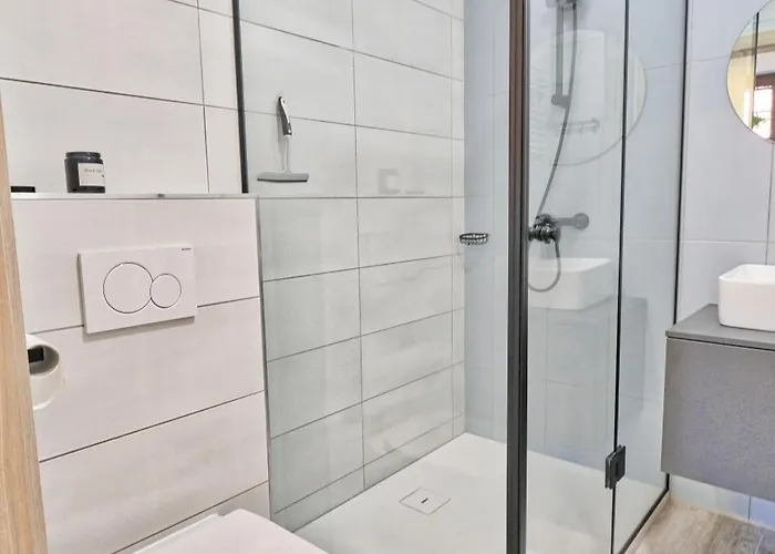 Apartamento Auzlak Hisa, Apartments. *