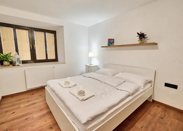 Apartman Auzlak Hisa, Apartments. Luče