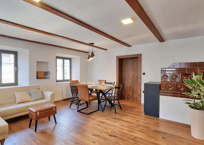 Auzlak Hisa, Apartments. *